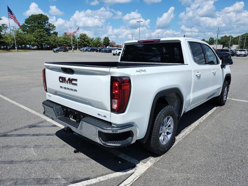 2026 GMC Sierra 1500 SLE