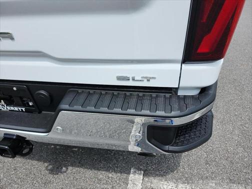 2025 GMC Sierra 2500 SLT