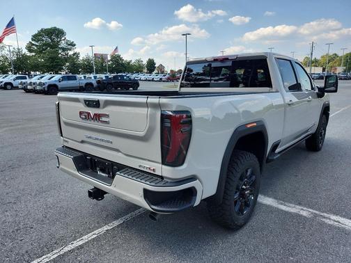 2026 GMC Sierra 2500 AT4