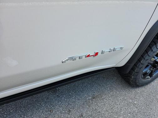 2026 GMC Sierra 2500 AT4