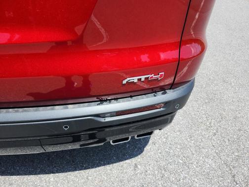 2025 GMC Acadia AWD AT4
