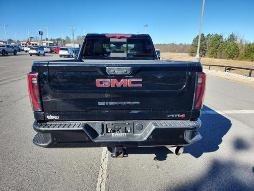 2024 GMC Sierra 2500 AT4