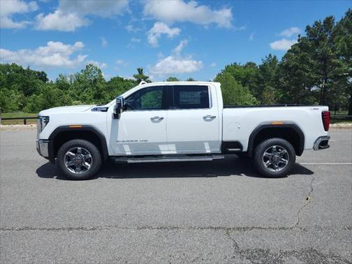 2025 GMC Sierra 2500 SLT