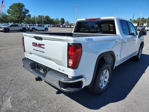 2026 GMC Sierra 1500 SLE
