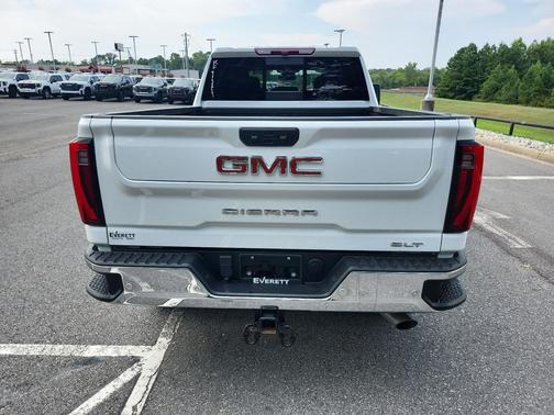 Summit White 2024 GMC Sierra 2500 SLT
