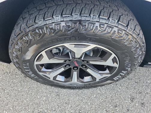 2025 GMC Yukon 4WD AT4 Ultimate