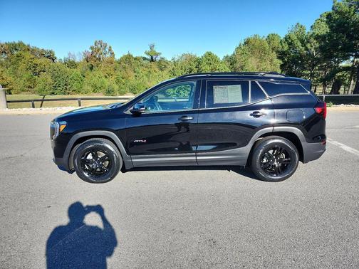 2023 GMC Terrain AWD AT4