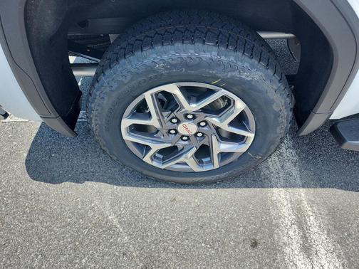 Summit White 2026 GMC Sierra 1500 SLT