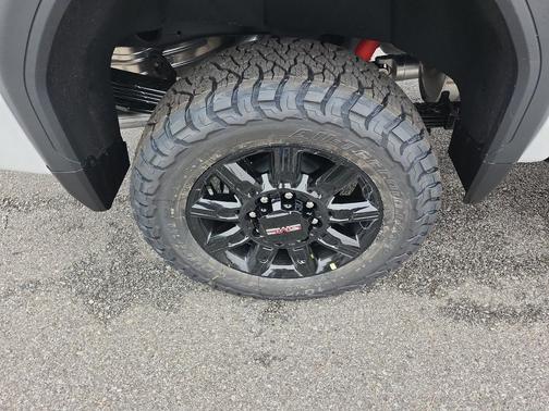 2026 GMC Sierra 2500 AT4