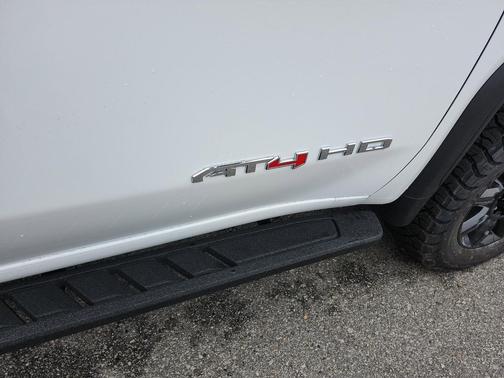 2026 GMC Sierra 2500 AT4