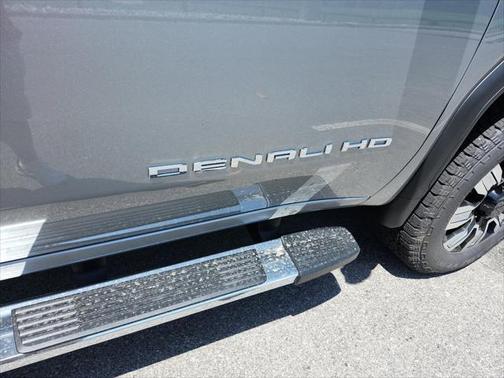 2025 GMC Sierra 2500 Denali