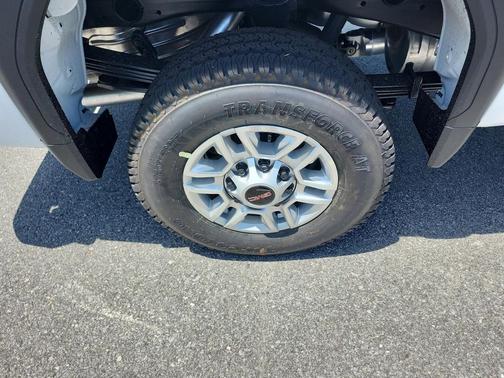 2025 GMC Sierra 2500 Base