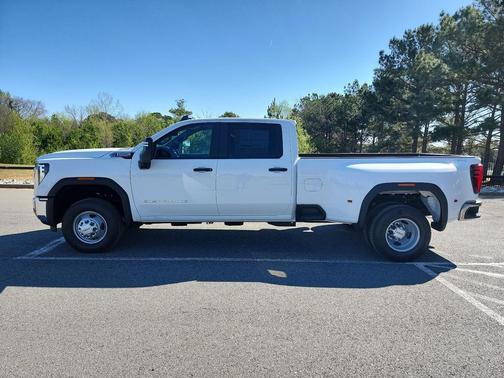 Summit White 2026 GMC Sierra 3500 Base