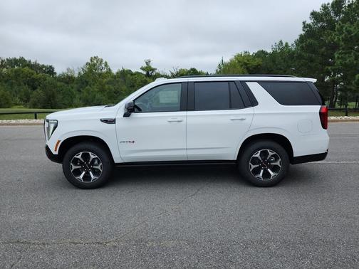 2026 GMC Yukon 4WD AT4