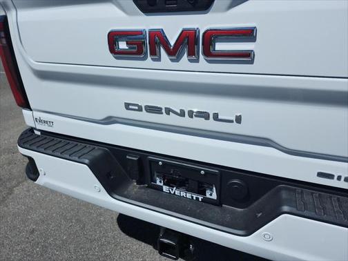 2025 GMC Sierra 2500 Denali