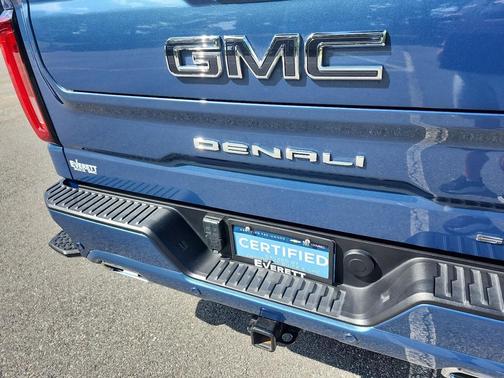 2025 GMC Sierra 1500 Denali Ultimate