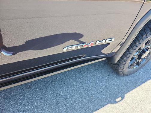 2026 GMC Sierra 2500 AT4