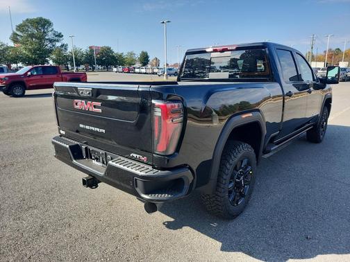 2026 GMC Sierra 2500 AT4