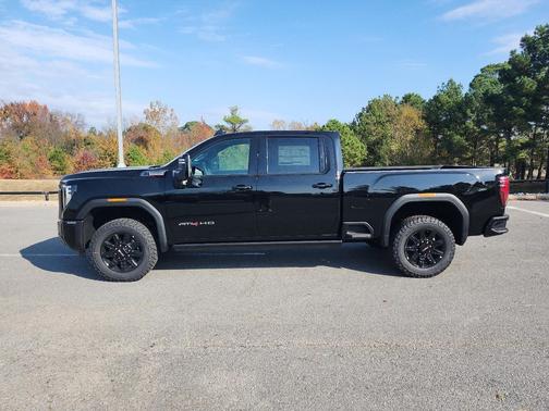 2026 GMC Sierra 2500 AT4