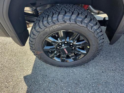 2026 GMC Sierra 2500 AT4