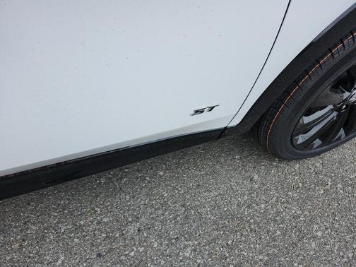 2026 Buick Envista Sport Touring FWD