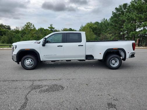 2026 GMC Sierra 3500 Base