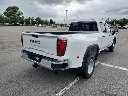 2026 GMC Sierra 3500 Base