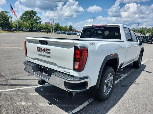 2025 GMC Sierra 2500 SLE