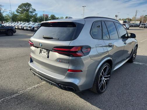 2025 BMW X5 M60i