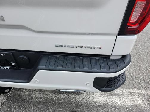 White Frost Tricoat 2024 GMC Sierra 1500 Denali