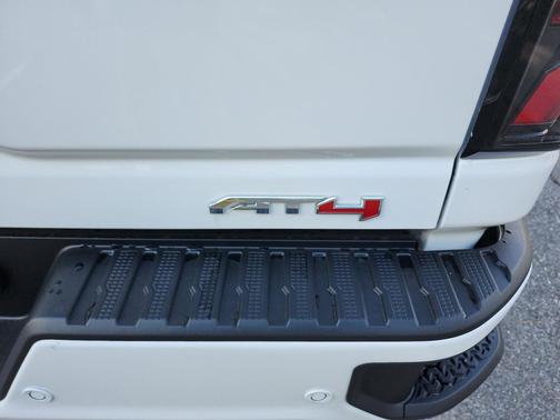 2026 GMC Sierra 2500 AT4