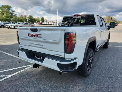 2026 GMC Sierra 2500 AT4
