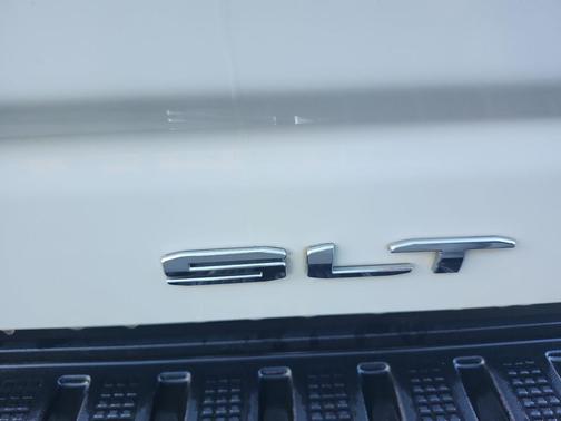 2024 GMC Sierra 2500 SLT