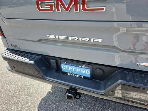 2025 GMC Sierra 1500 AT4X
