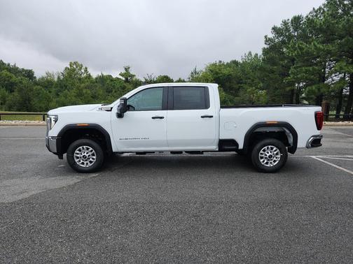 2025 GMC Sierra 2500 Base