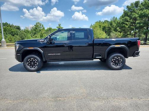 2025 GMC Sierra 2500 AT4