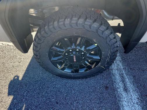 2026 GMC Sierra 2500 AT4