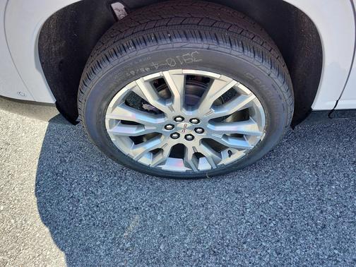 Glacier White Tricoat 2026 GMC Acadia Denali