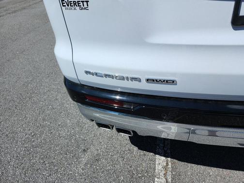 Glacier White Tricoat 2026 GMC Acadia Denali