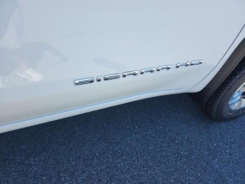 Summit White 2026 GMC Sierra 2500 Pro