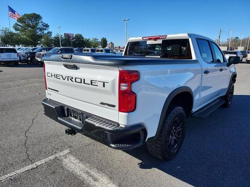 2025 Chevrolet Silverado 1500 ZR2