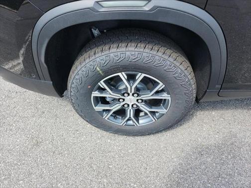 2025 GMC Acadia AWD AT4