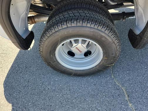 Summit White 2026 GMC Sierra 3500 Base