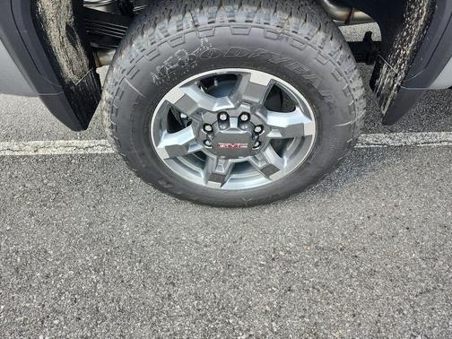 2025 GMC Sierra 2500 SLT