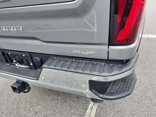 2025 GMC Sierra 2500 SLT