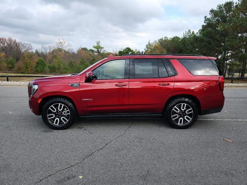 2023 GMC Yukon 4WD AT4