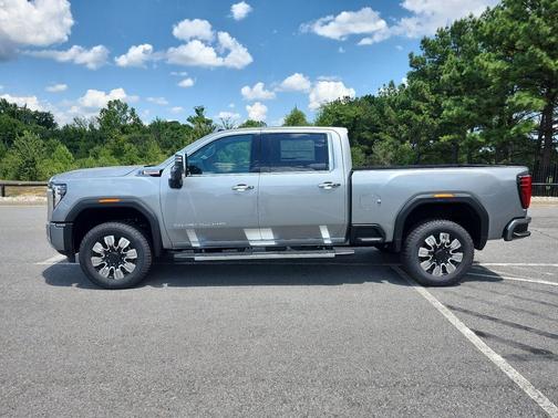 2025 GMC Sierra 2500 Denali