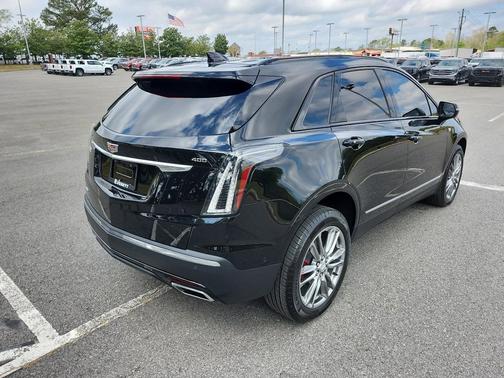 2025 Cadillac XT5 Sport