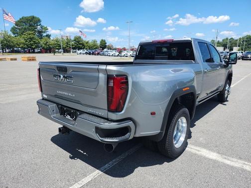 2025 GMC Sierra 3500 Denali