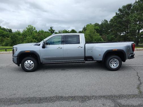 Sterling Metallic 2026 GMC Sierra 3500 Denali